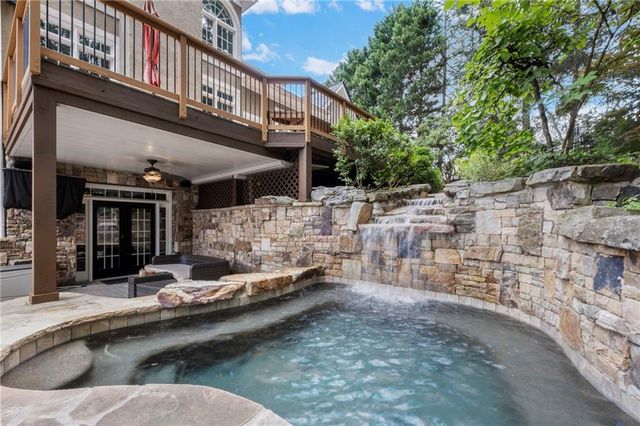 3915 Merriweather Woods, Johns Creek, GA 30022