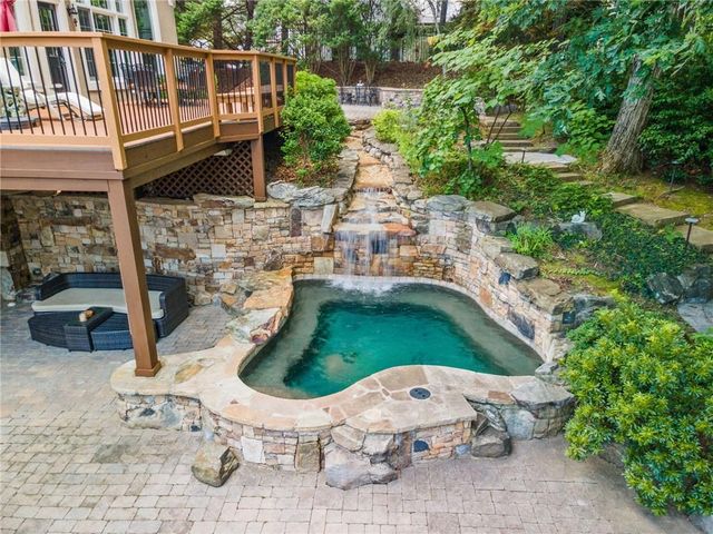 3915 Merriweather Woods, Johns Creek, GA 30022