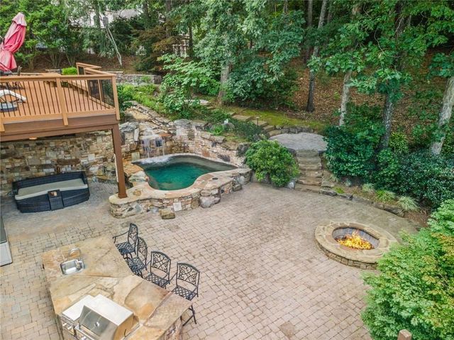 3915 Merriweather Woods, Johns Creek, GA 30022