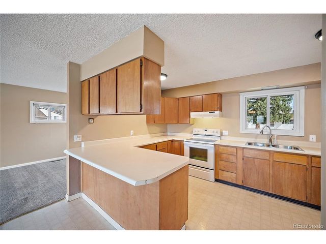 303 Solar Dr, Colorado Springs, CO 80907