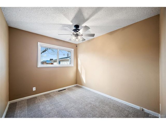 303 Solar Dr, Colorado Springs, CO 80907