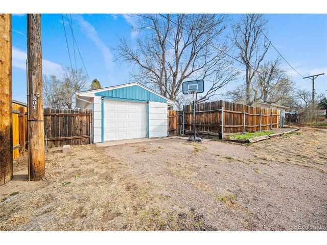 303 Solar Dr, Colorado Springs, CO 80907