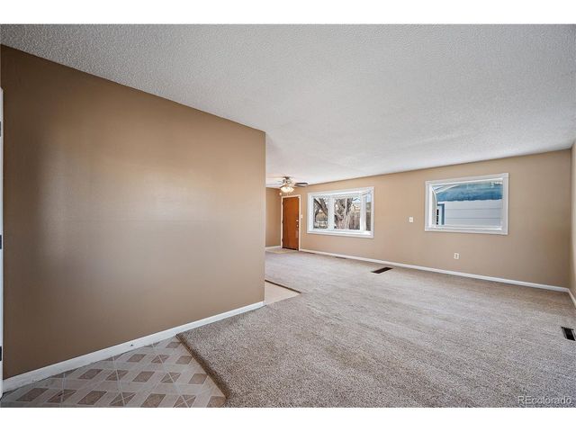 303 Solar Dr, Colorado Springs, CO 80907