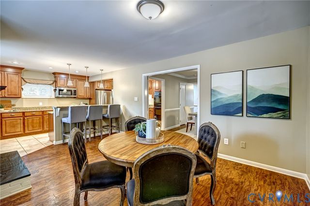 1516 Ednam Forest Dr, Henrico, VA 23238