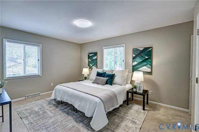 1516 Ednam Forest Dr, Henrico, VA 23238