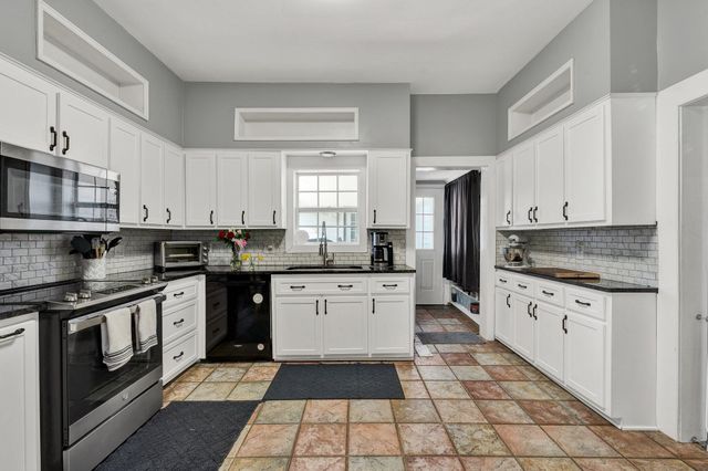 422 Tennessee Avenue, Etowah, TN 37331