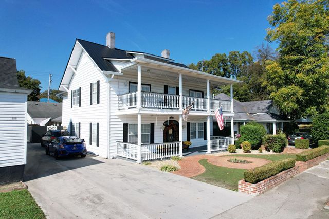 422 Tennessee Avenue, Etowah, TN 37331