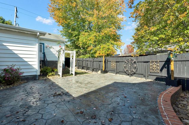 422 Tennessee Avenue, Etowah, TN 37331