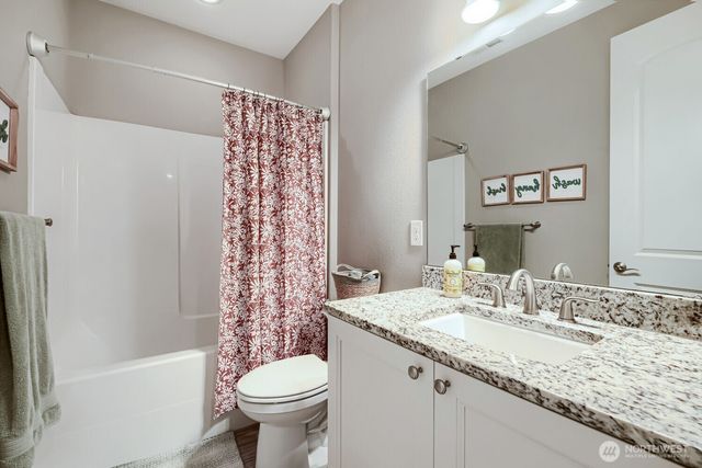 5515 157th Avenue Ct E, Sumner, WA 98390