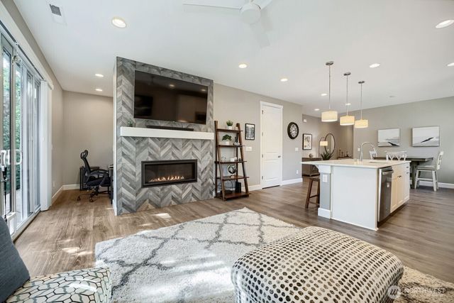 5515 157th Avenue Ct E, Sumner, WA 98390