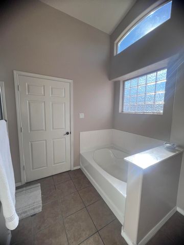 8132 Long Mesa Place NW, Albuquerque, NM 87114