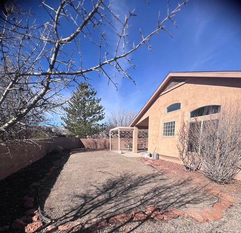 8132 Long Mesa Place NW, Albuquerque, NM 87114