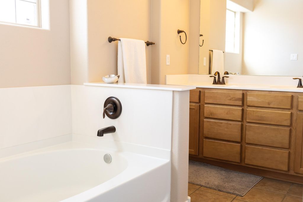 Image 19 of property listing at 8132 Long Mesa Place NW, Albuquerque, NM 87114