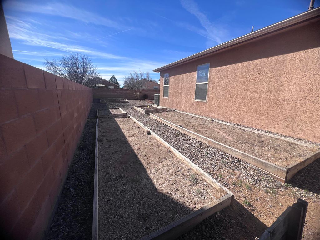 Image 36 of property listing at 8132 Long Mesa Place NW, Albuquerque, NM 87114