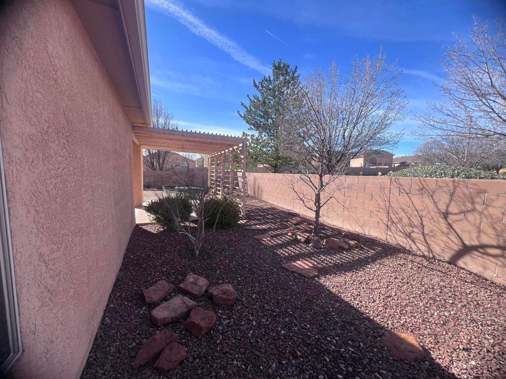 Image 38 of property listing at 8132 Long Mesa Place NW, Albuquerque, NM 87114