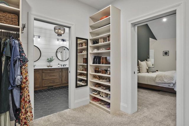 2257 Dyreson Road, Mcfarland, WI 53558