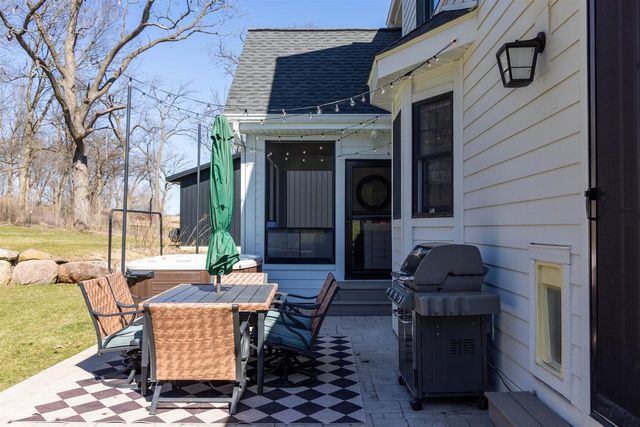 2257 Dyreson Road, Mcfarland, WI 53558