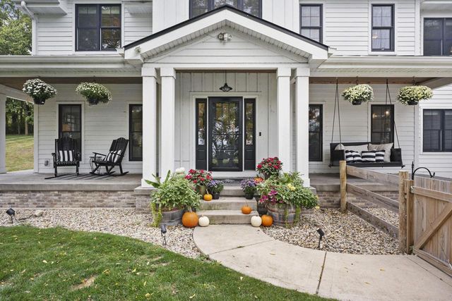 2257 Dyreson Road, Mcfarland, WI 53558