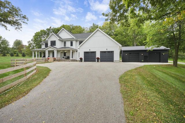 2257 Dyreson Road, Mcfarland, WI 53558