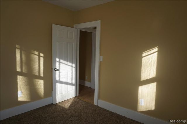 217 W Dewey Street, Flint, MI 48505