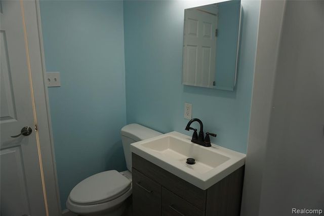 217 W Dewey Street, Flint, MI 48505