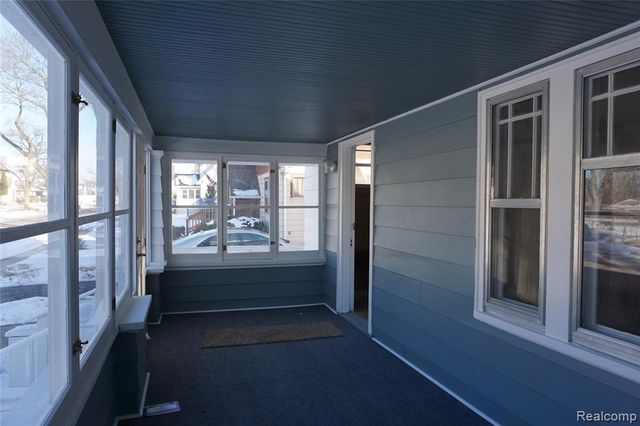 217 W Dewey Street, Flint, MI 48505