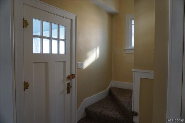 217 W Dewey Street, Flint, MI 48505