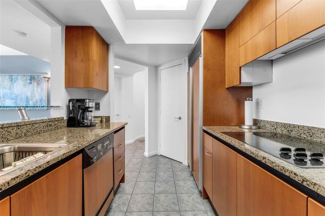 1500 Ocean Dr 705, Miami Beach, FL 33139