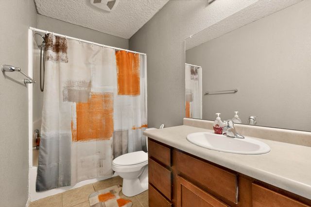 2103 N Ensenada Circle SE, Rio Rancho, NM 87124