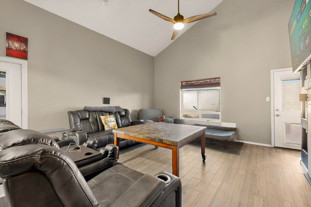 2103 N Ensenada Circle SE, Rio Rancho, NM 87124