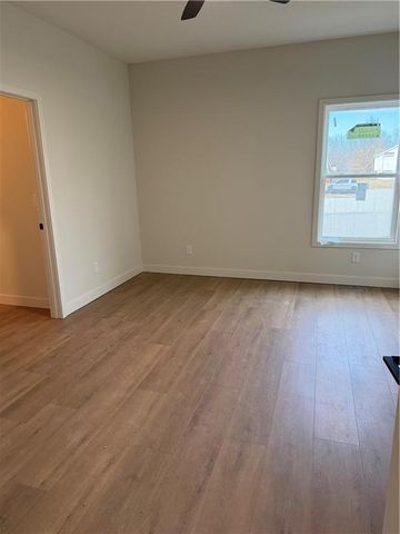 2021 Riverstone Drive, Excelsior Springs, MO 64024