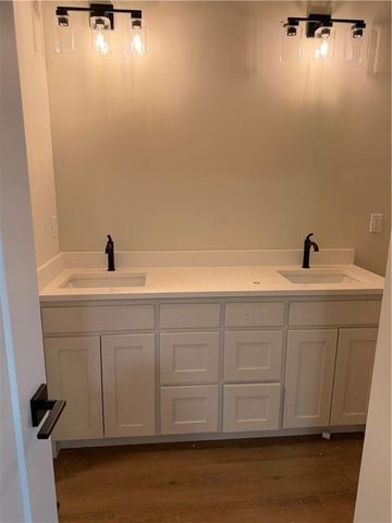 2021 Riverstone Drive, Excelsior Springs, MO 64024