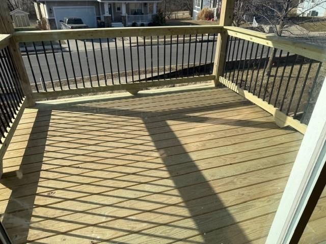 2021 Riverstone Drive, Excelsior Springs, MO 64024