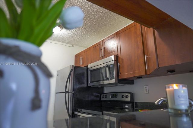 482 NW 165th St Rd A504, Miami, FL 33169