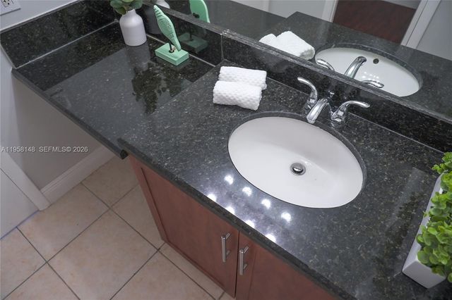 482 NW 165th St Rd A504, Miami, FL 33169