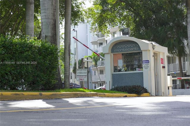 482 NW 165th St Rd A504, Miami, FL 33169