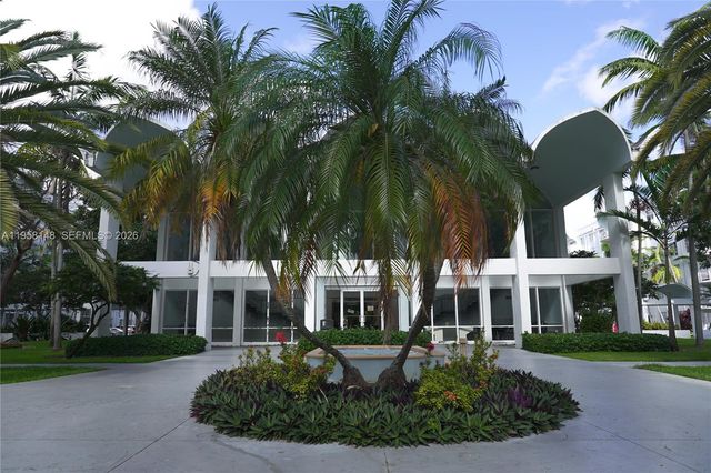 482 NW 165th St Rd A504, Miami, FL 33169