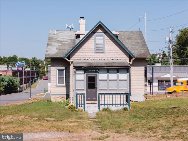 610 N SWARTHMORE AVE, Ridley Park, PA 19078