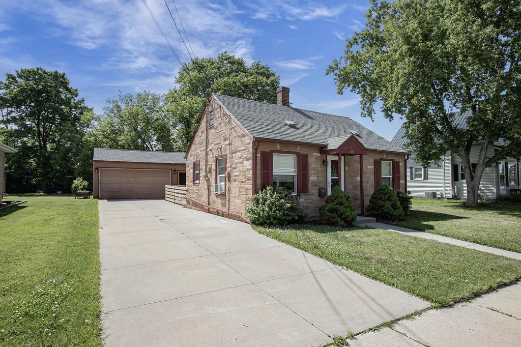 809 MONROE STREET, Little Chute, WI 54140
