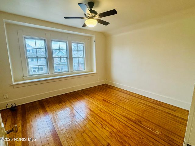 330 E Lake Street, Toledo, OH 43608