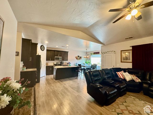 321 W 600 N, La Verkin, UT 84745