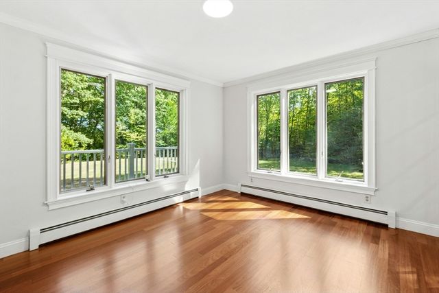184 Old Bolton Rd, Stow, MA 01775