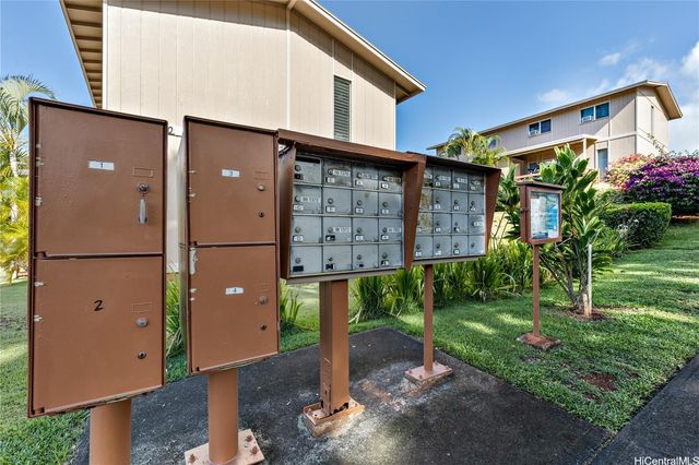 98-1394 Nola Street 110, Pearl City, HI 96782