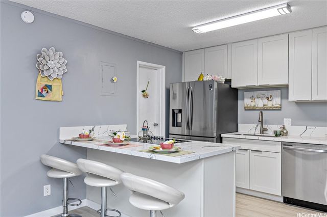 98-1394 Nola Street 110, Pearl City, HI 96782