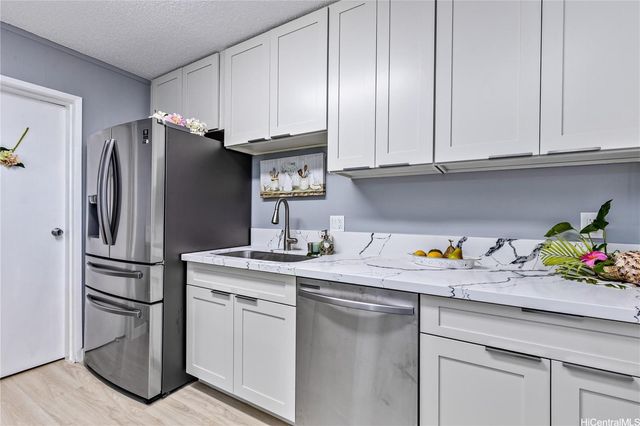 98-1394 Nola Street 110, Pearl City, HI 96782