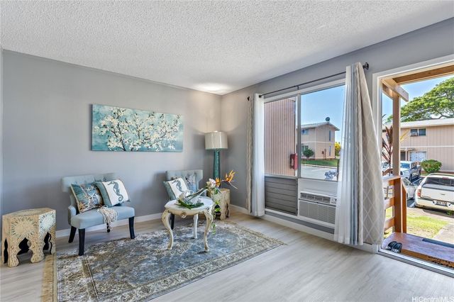 98-1394 Nola Street 110, Pearl City, HI 96782