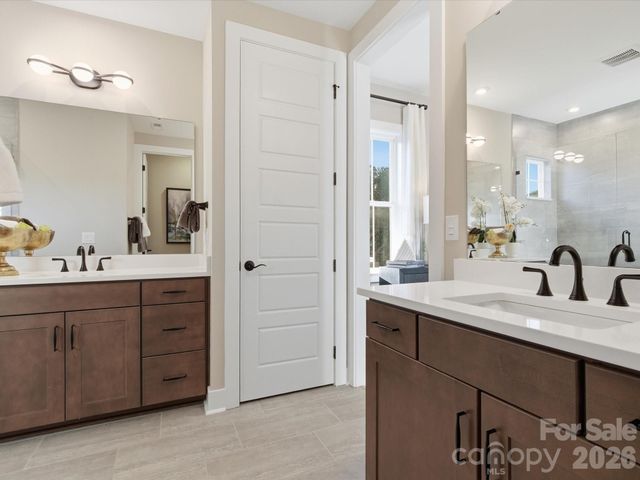 14018 Meera Lane, Charlotte, NC 28277