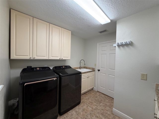 205 S WOODLAND STREET, Winter Garden, FL 34787