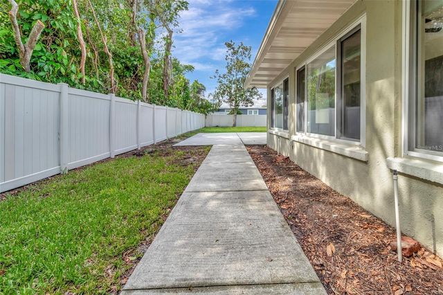 205 S WOODLAND STREET, Winter Garden, FL 34787