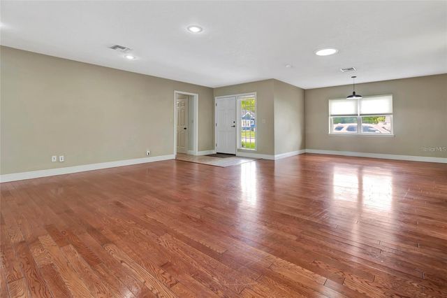205 S WOODLAND STREET, Winter Garden, FL 34787